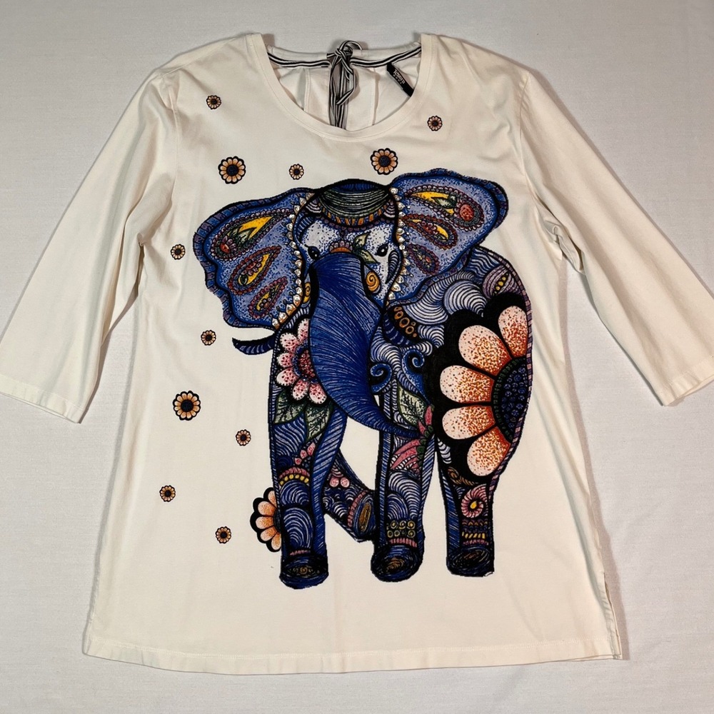 White Top 3/4 Sleeve XL Elephant Graphic Rhinestone Tassel Tie Back